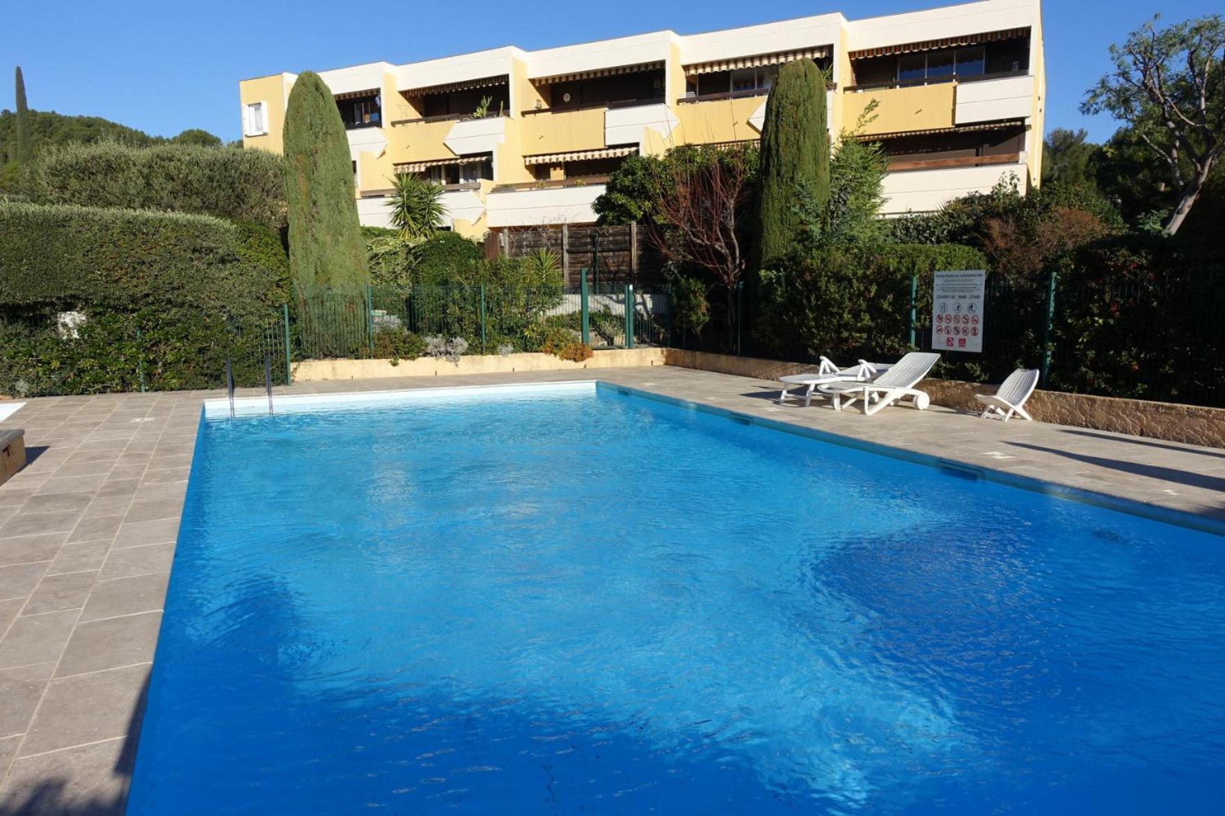 Apartment Les Jardins De Bandol, Piscine Privee, Belle Vue *