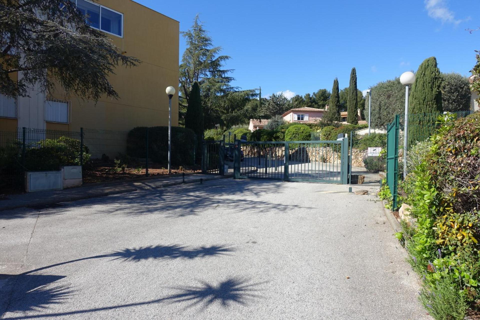Apartment Les Jardins De Bandol, Piscine Privee, Belle Vue